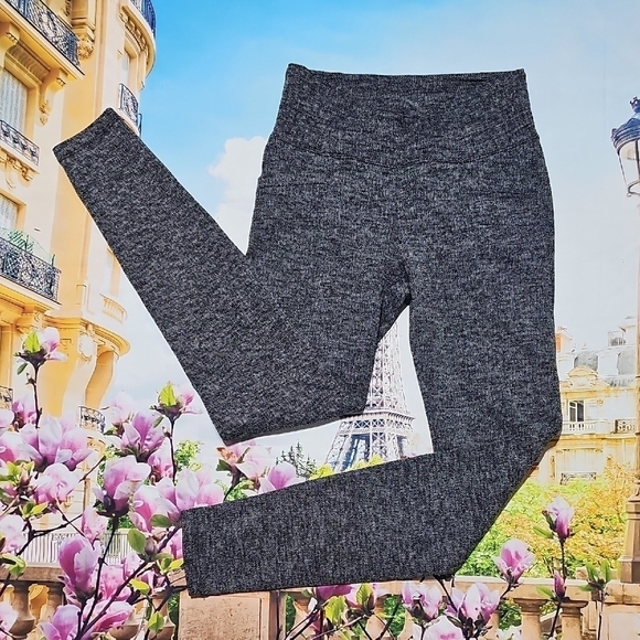 Athletha Yoga Workout Gym Stylish Gray High-Waisted Leggings Size Small - Picture 2 of 5